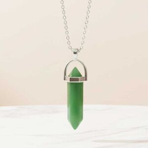 Green Ladies Fashionable Faux Stone Necklace